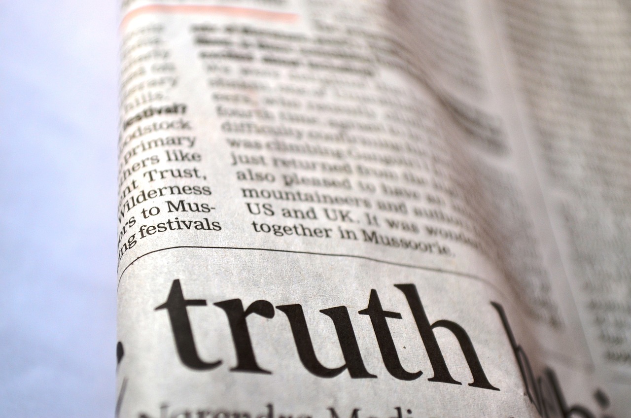 저널리즘의 첫 번째 의무는 ‘진실 추구’에 있다. 출처 픽사베이