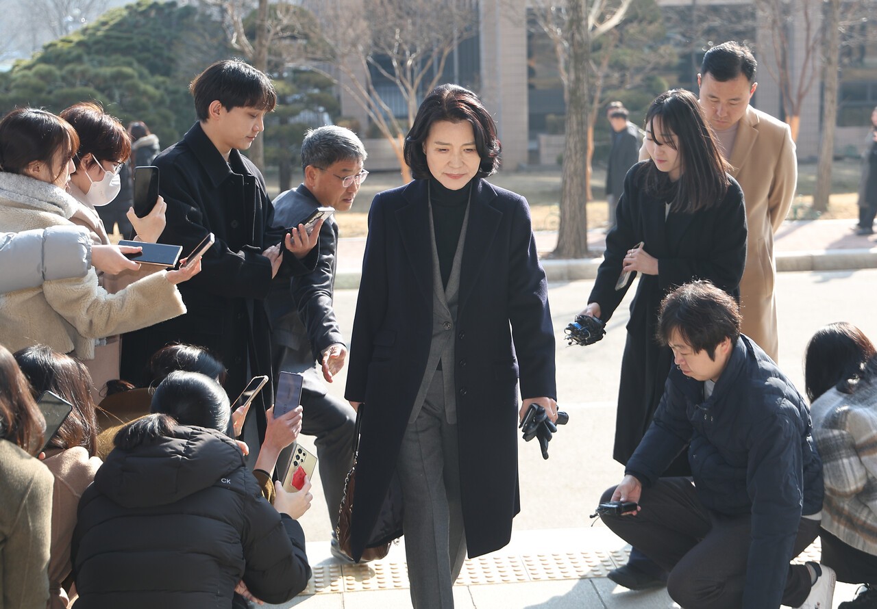 지난달 23일 헌재의 탄핵안 기각으로 직무에 복귀한 이진숙 방송통신위원장이 경기 과천시 방송통신위원회에 출근하고 있다. 연합뉴스