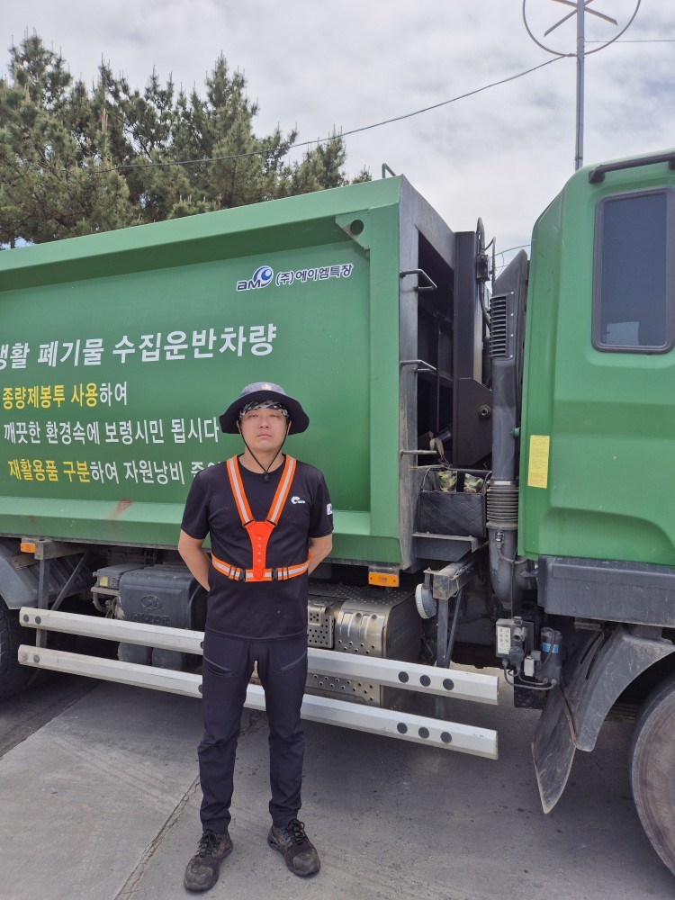 환경미화원 전경대 씨는 작업중지권이 제대로 보장되는 사회를 만들어달라고 요구했다. 전경대 씨 제공