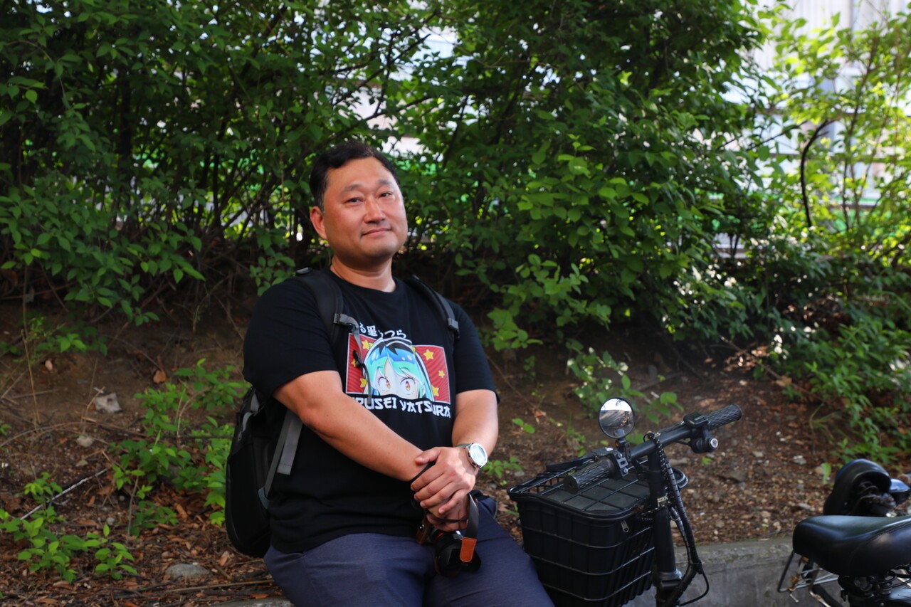 자전거로 통근하는 오경훈 씨는 비 오는 날에도 자전거를 탈 수 있는 안전한 전용도로를 늘려줄 것을 희망했다. 이은지 기자