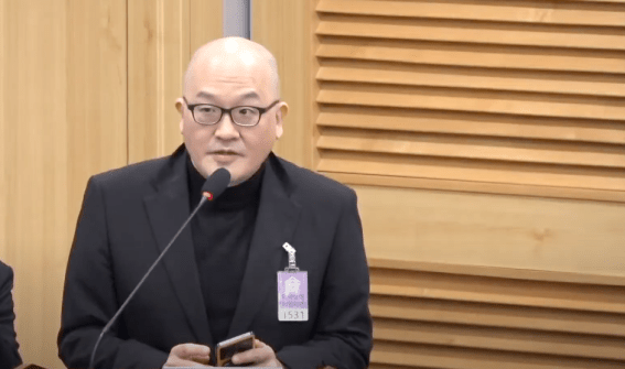 권필석 녹색에너지전략연구소장이 지난 4월 '기후경제로 만들어 낼 재건과 대전환' 토론회에서 발언하고 있다. 녹색전환연구소 유튜브 갈무리