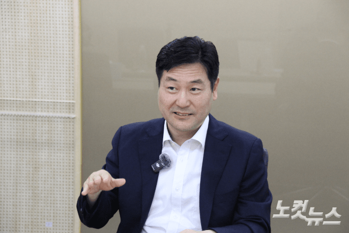 김창익 카이스트 전기전자공학부 교수. 대전=장윤우 기자