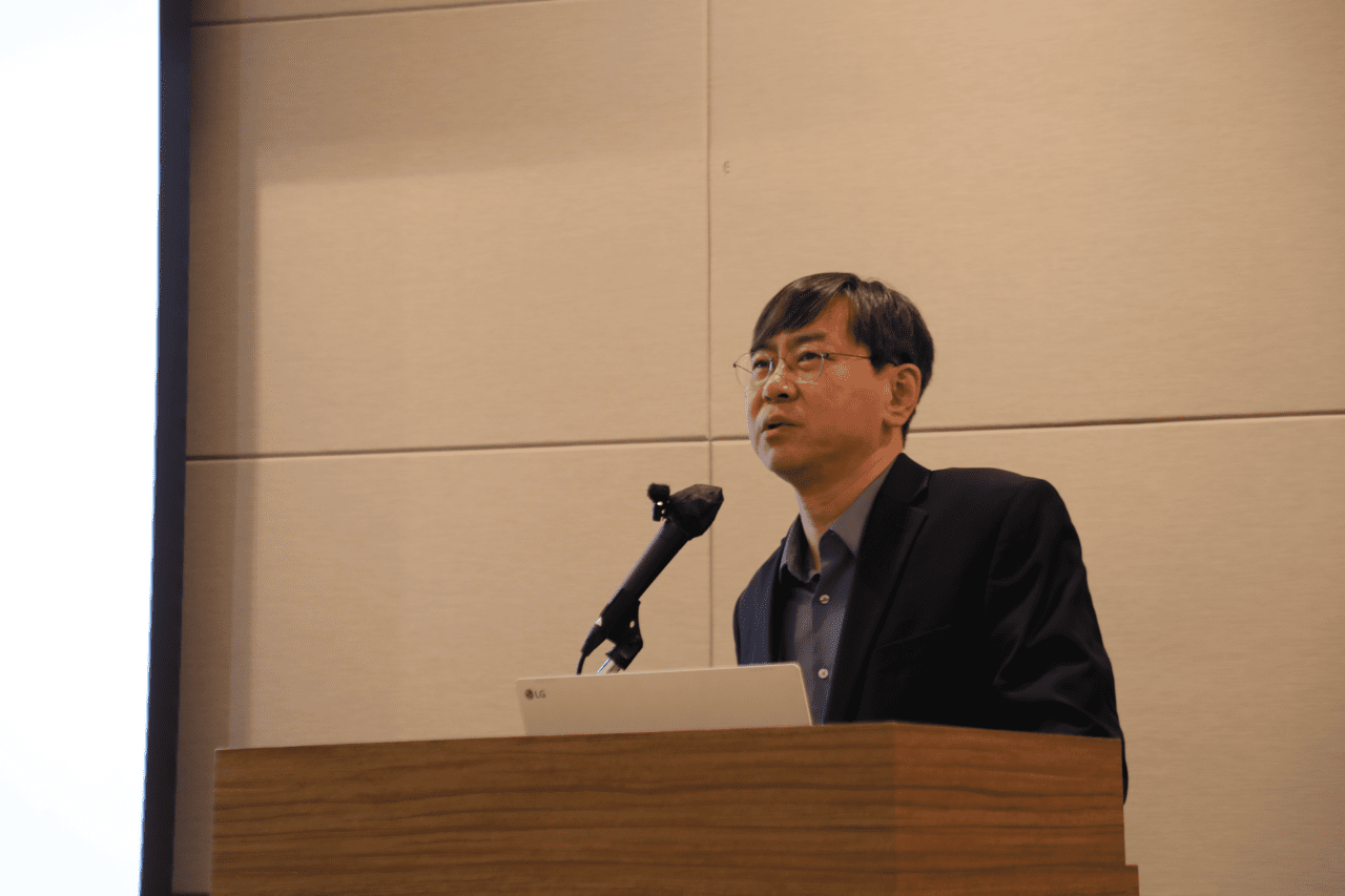 박상인 서울대 교수가 서남권의 RE100산단에 대기업을 적극적으로 유치해야 한다고 주장하고 있다. 이민기 기자